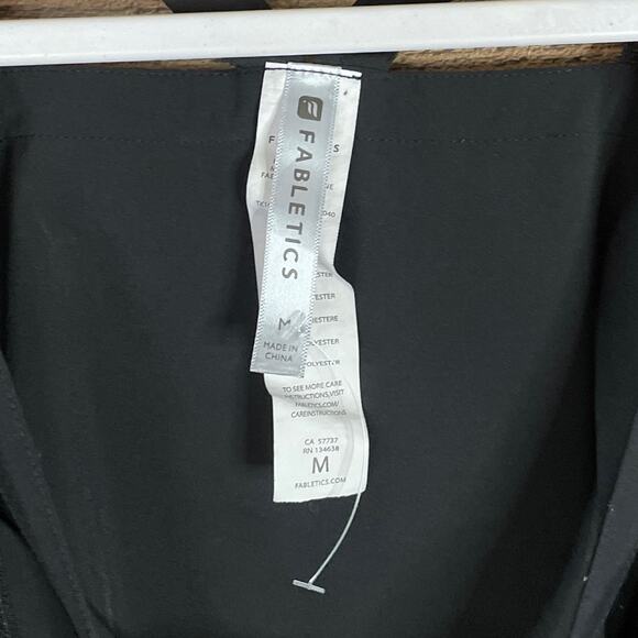 New Fabletics Liza Strappy Tank Top Solid Black Size Medium - Picture 6 of 10